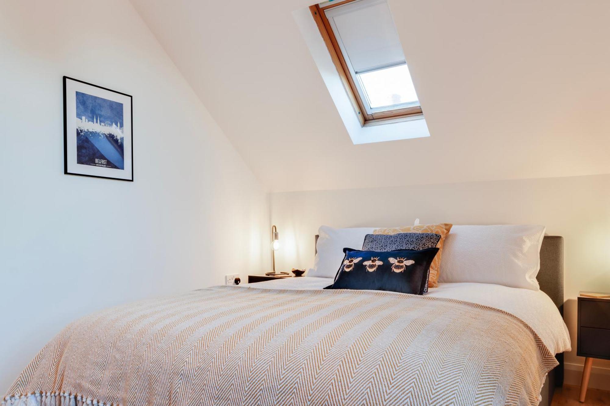 Cherryville Street Apartment ベルファスト エクステリア 写真