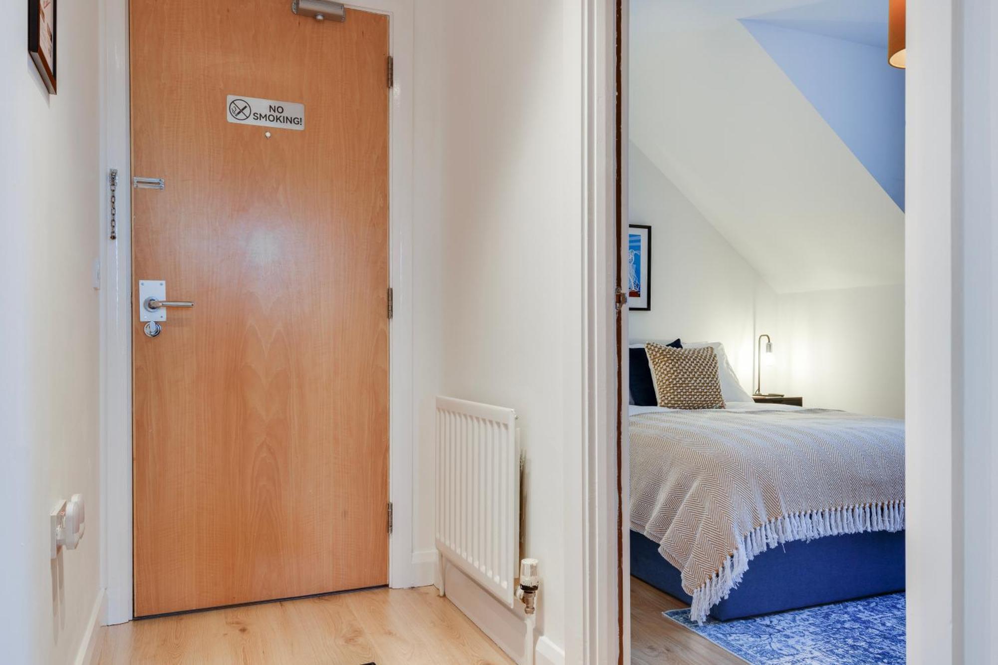 Cherryville Street Apartment ベルファスト エクステリア 写真
