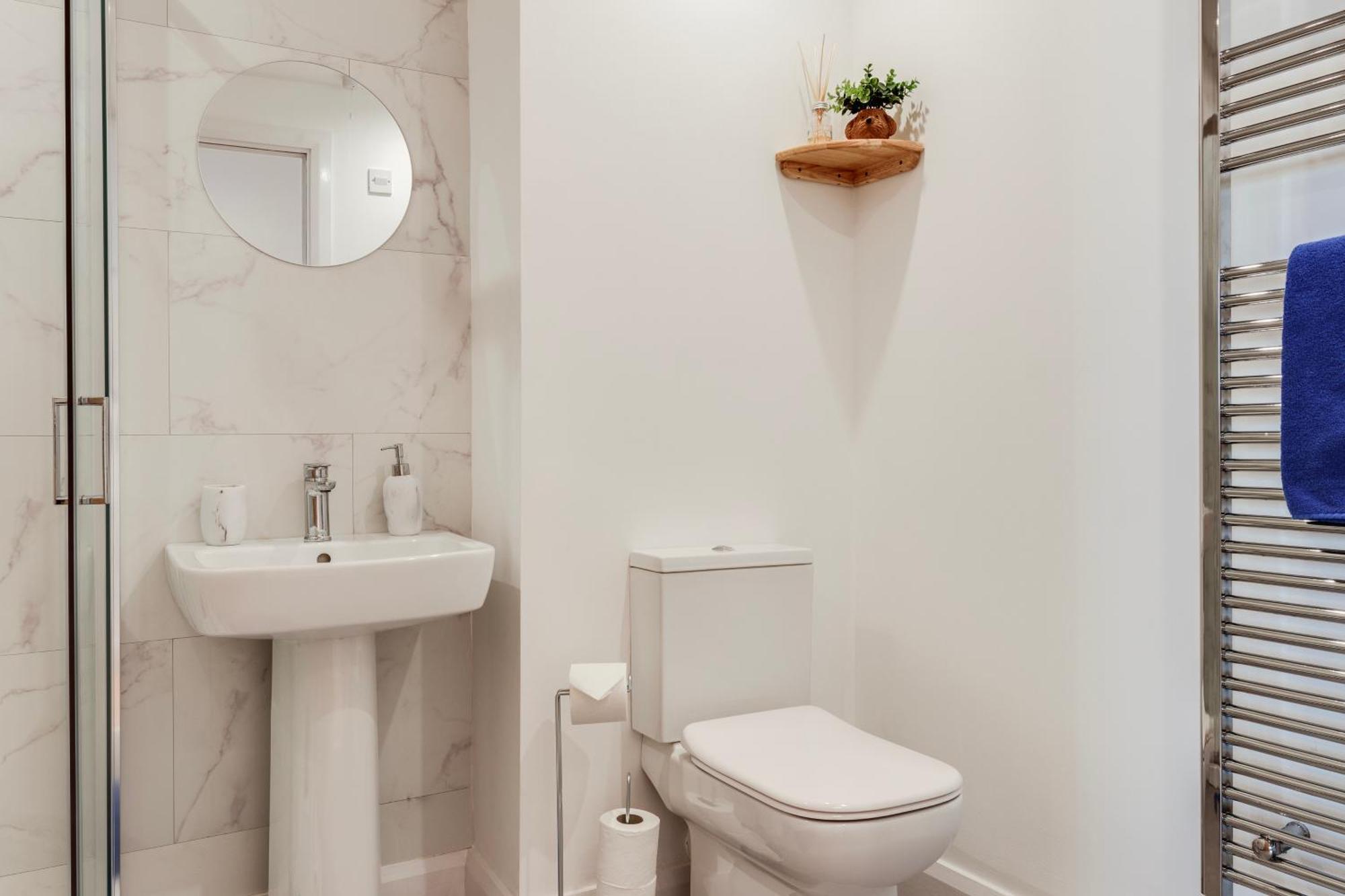 Cherryville Street Apartment ベルファスト エクステリア 写真